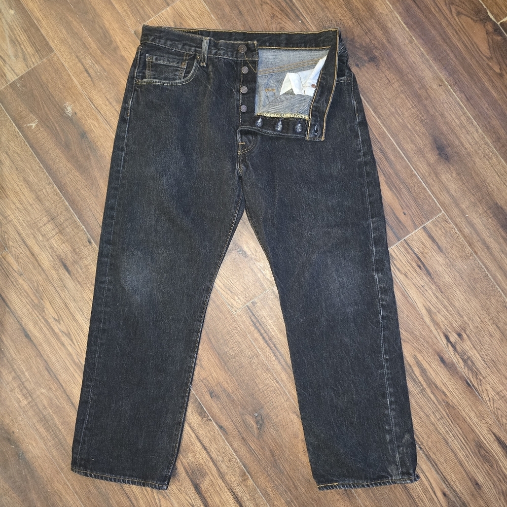 501 Levi's Jeans - Picture 4 of 6